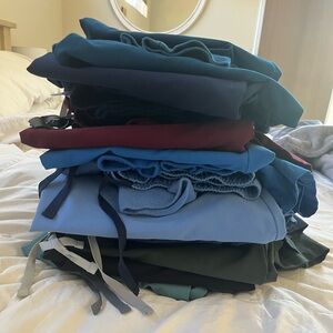 FIGS Men’s Size L Tansen Jogger Scrub Pants & Leon Three-Pocket Scrub Top